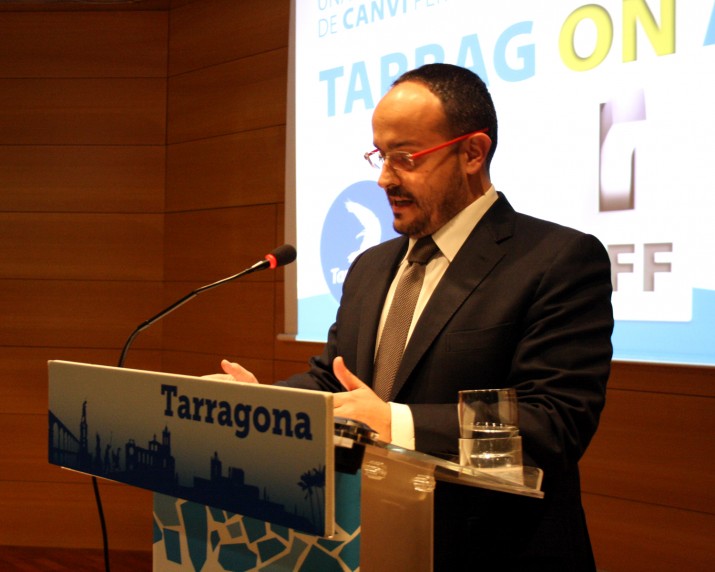 Alejnadro Fernández en la seva conferència sobre l'estat de la ciutat pronunciada a principis de febrer (foto cedida pel Partit Popular)