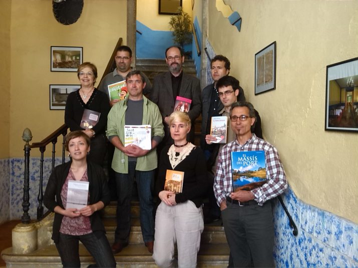 Grup d'autors que publiquen enguany amb l'editorial Cossetània (foto: Anna Plaza)