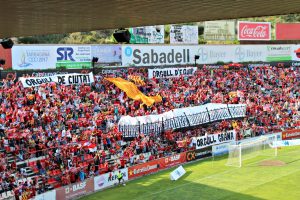 Ambient al gol de muntanya abans de començar el partit