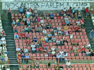 Pancartes com aquesta recorden a preferent tot el cas Tom Nadal. Foto: Fet a Tarragona