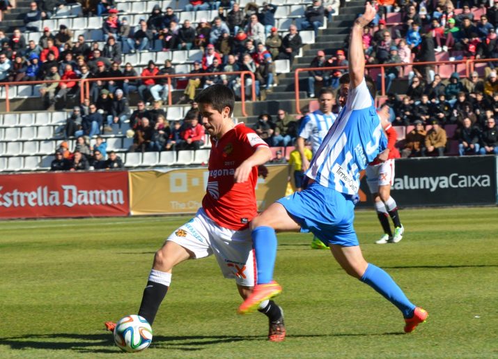 Cristobal va ser titular en el lloc del lesionat Luismi. Foto:Jose Maria Garcia
