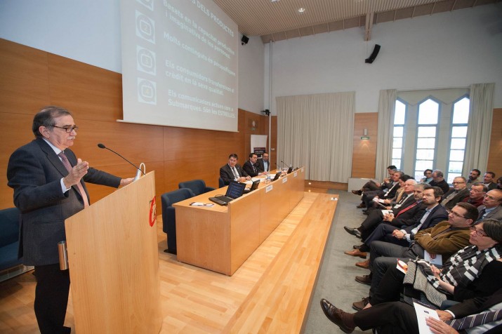 Josep M. Martí, en un moment de la conferència impartida al Paraninf de la URV (foto: Repsol) 