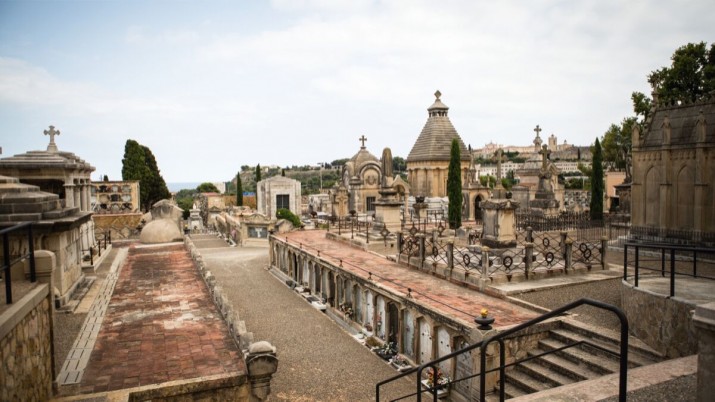 Iamtge del cementiri de Tarragona, publicada al número 13 de la revista (foto: DAVID OLIETE) 