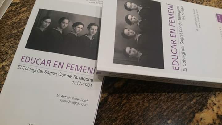 El llibre 'educar en femení' està editat per Arola i Publicacions URV 