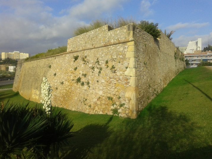 El Fortí de Sant Jordi, tancat al públic, una de les fortificacions més importants de la ciutat  