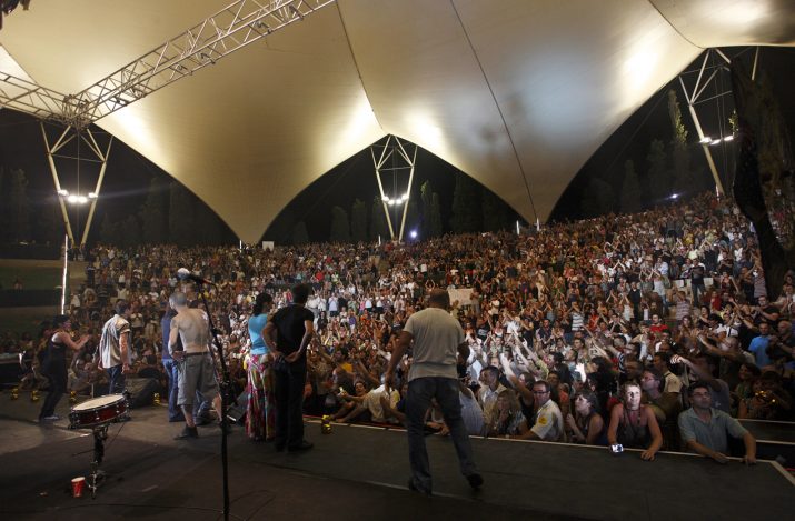 El teatre auditori del Camp de Mart en un concert de Manolo Garcia al festival d'estiu de 2009. Foto: AJUNTAMENT TARRAGONA 